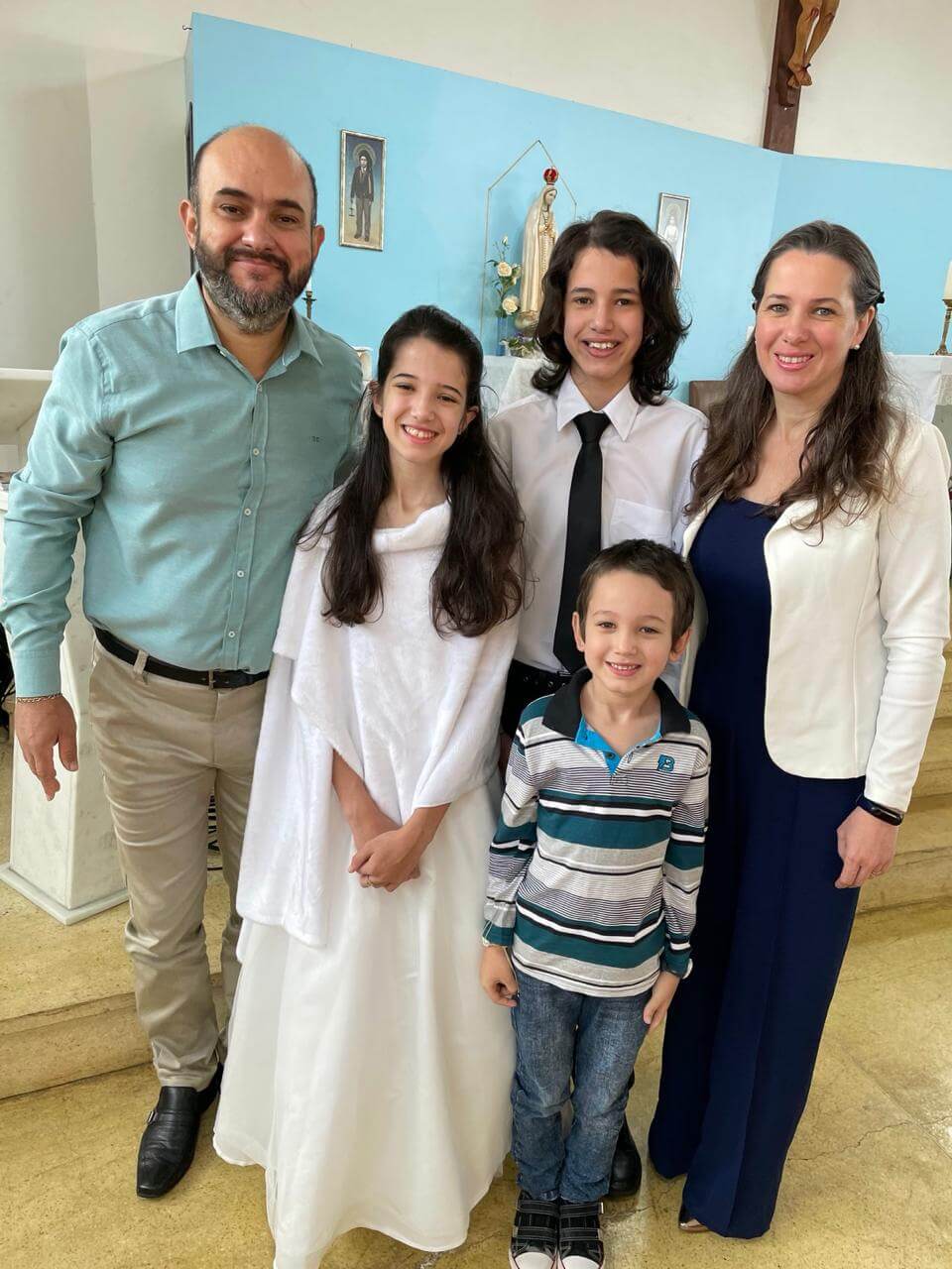 Foto da família da Brindaria em um momento especial.